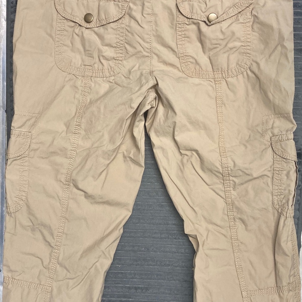 Capris - Picture 3 of 5